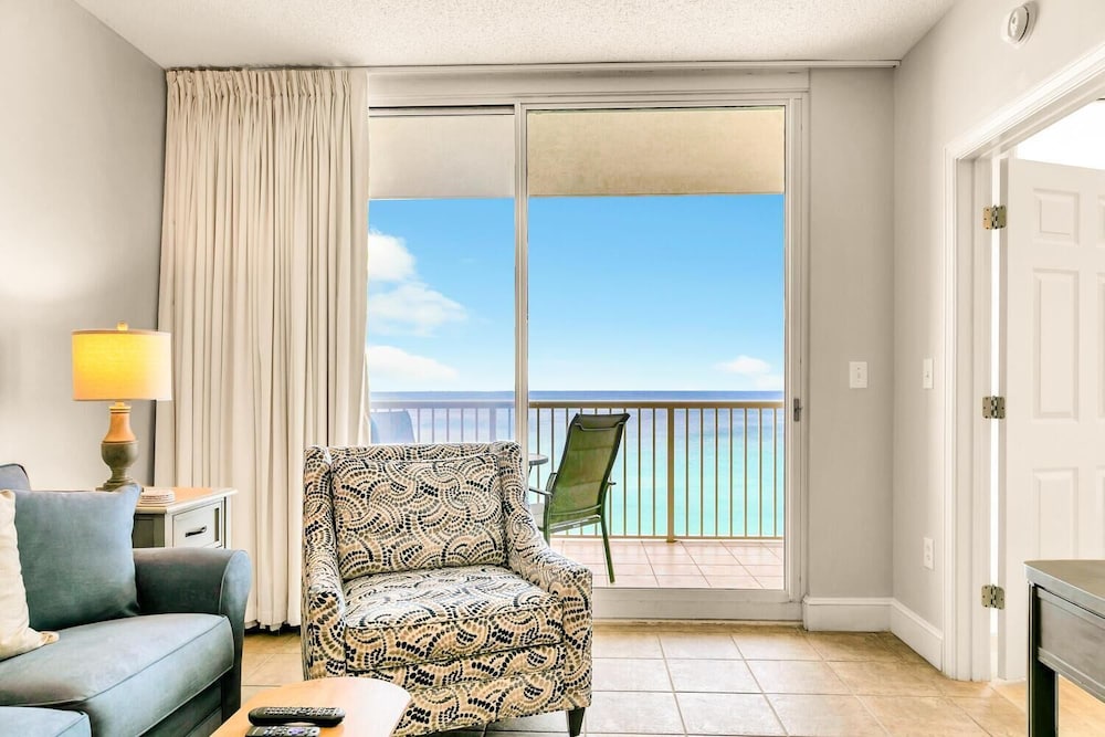 Majestic Beach Towers 2-1002