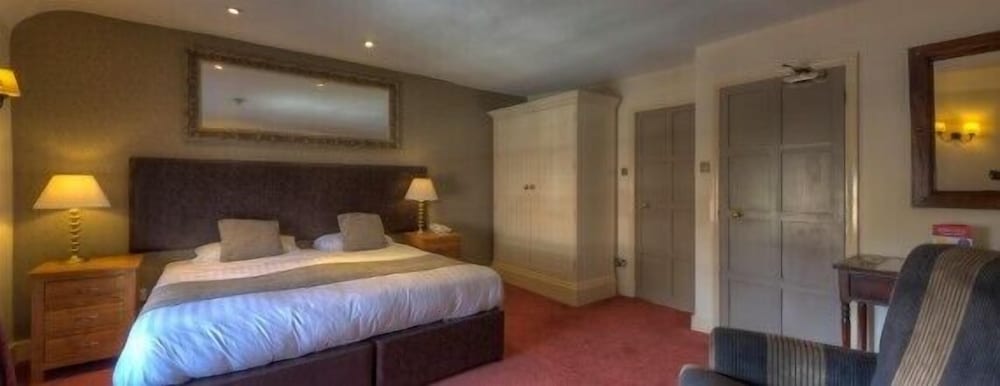 Dog & Partridge Hotel by Chef and Brewer Collection