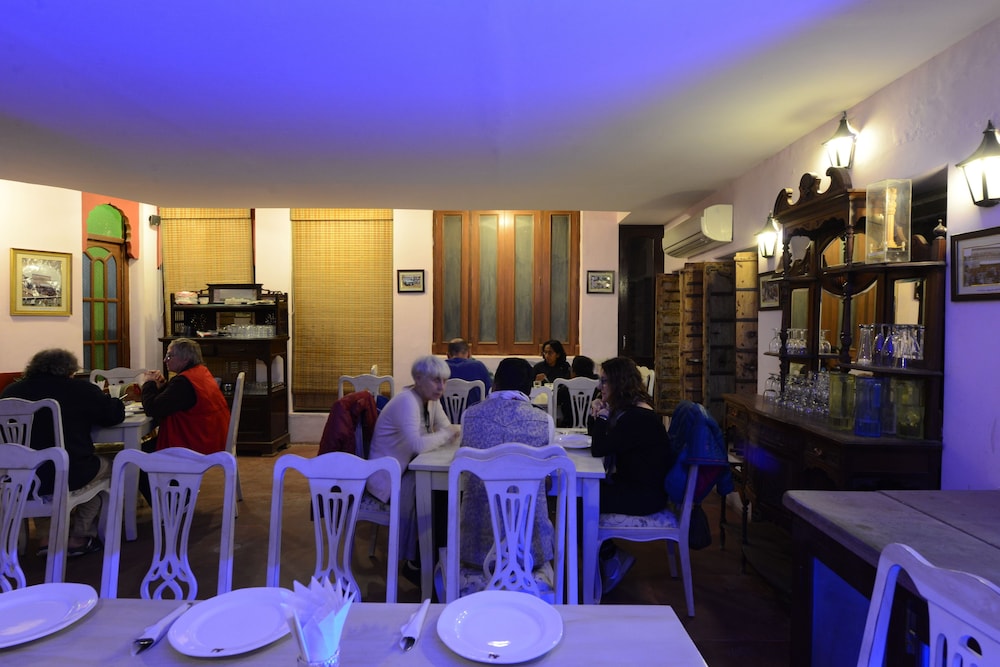 Bikaner Vacations - Hotel Harasar Haveli - Property Image 1