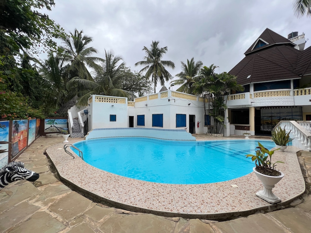 Diani Beach Dream House - 5 Bedrooms