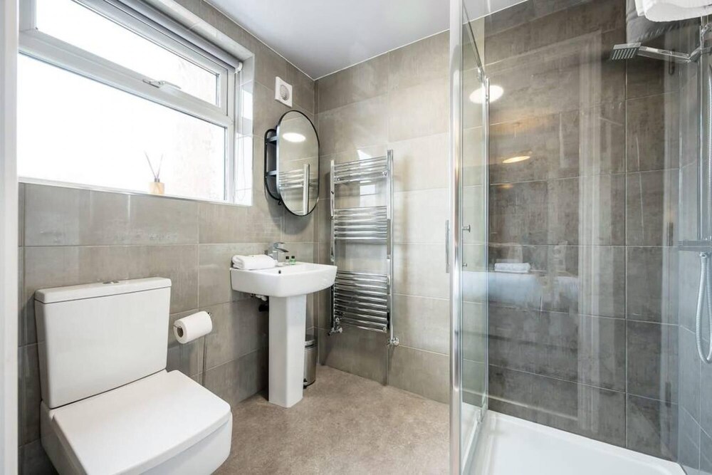 Host Apartments The Kensington Townhouse