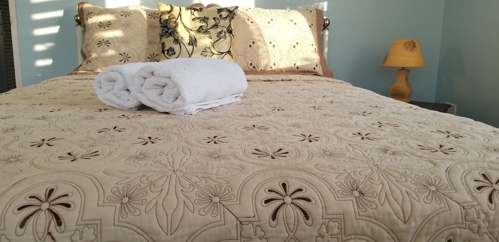 Oceanic View Apartment at Fern Court — photo 4