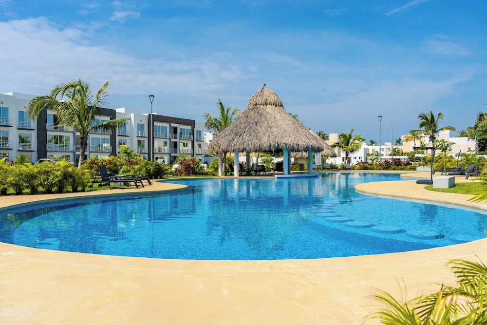 Family Villa Pool 4 BR Acapulco