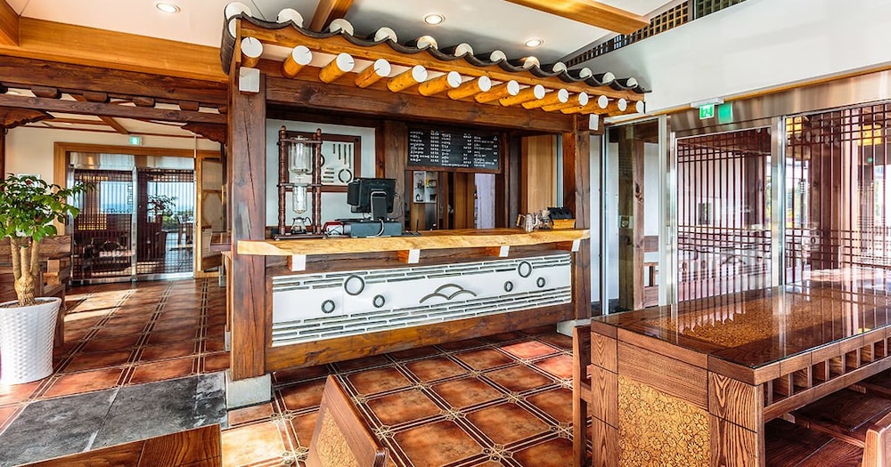 Hanok Hotel Hallagung 4