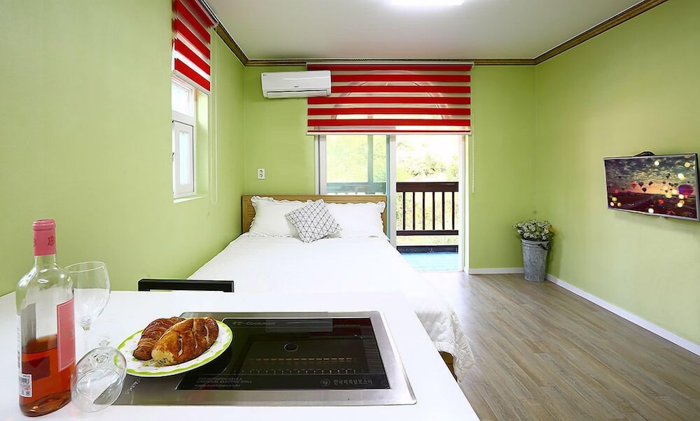 Haena Pension
