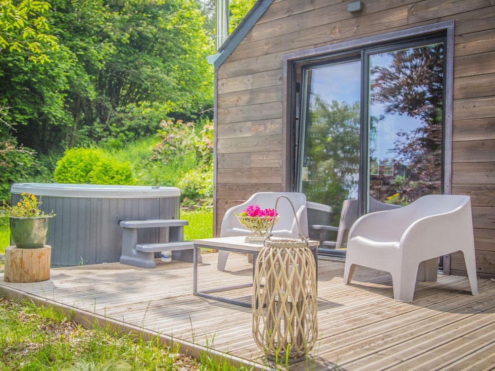 Holiday Home in Ferrieres With Garden