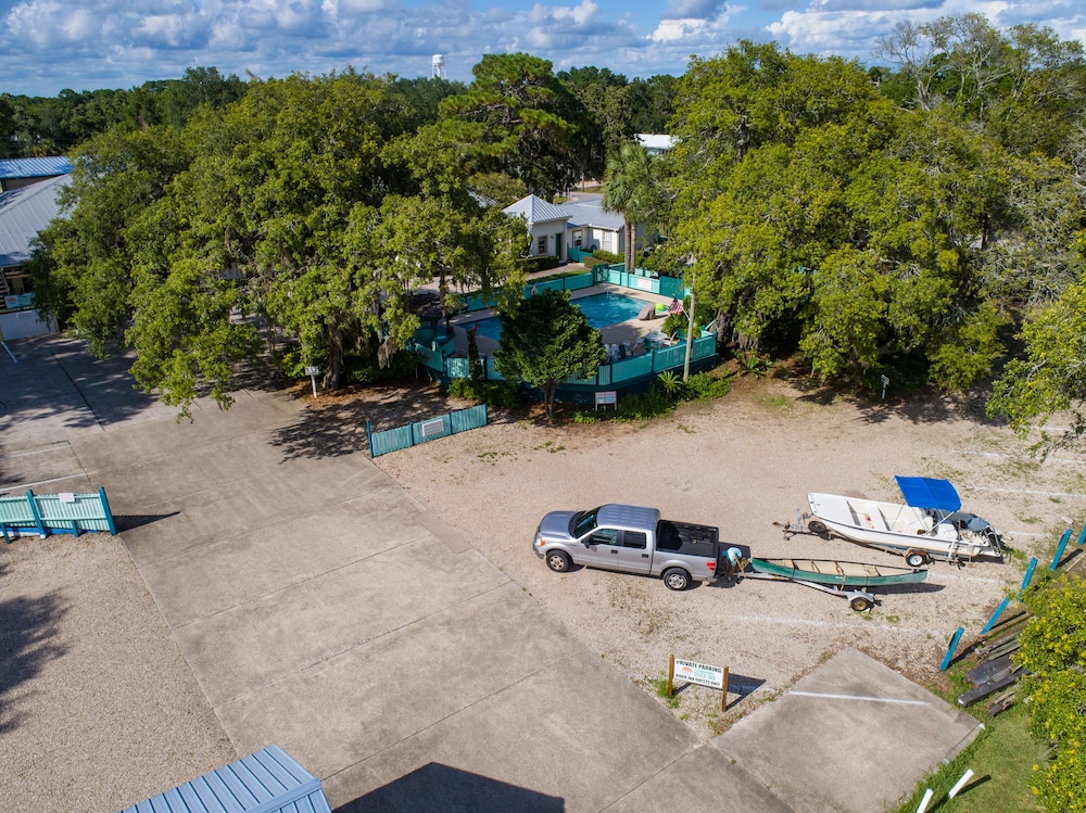 Steinhatchee River Inn