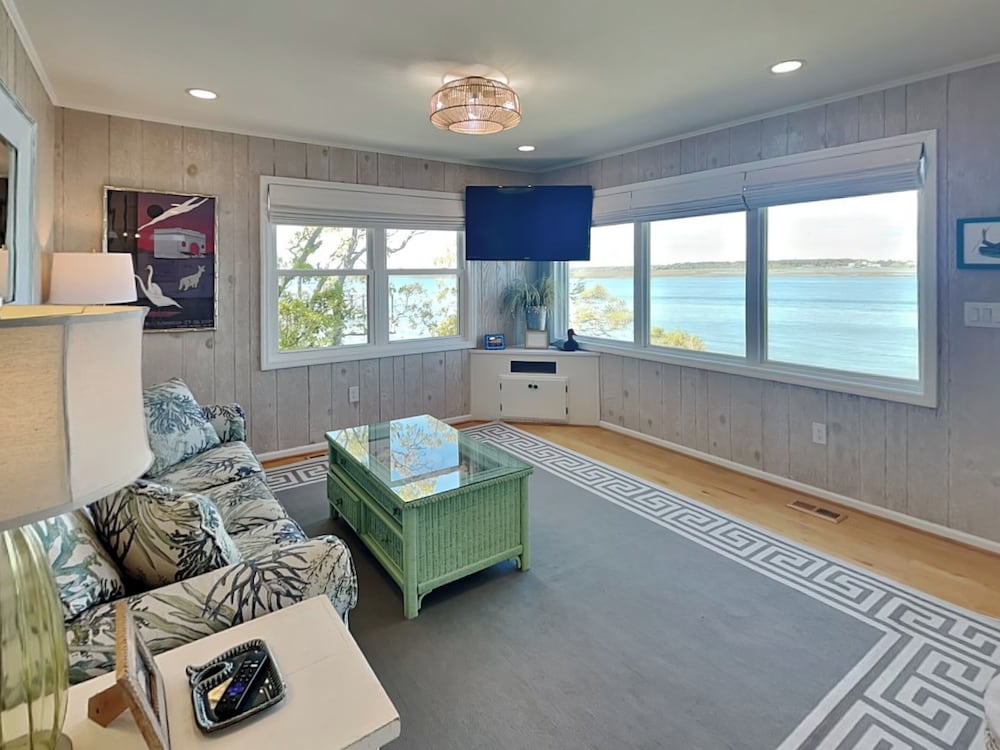 The Hydeaway by Topsail Realty