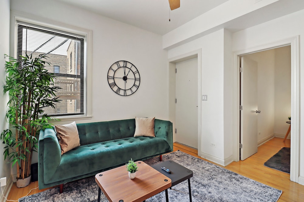 Ideal 4BR Unit - Maryland 2