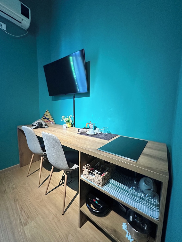 SA Studio 24