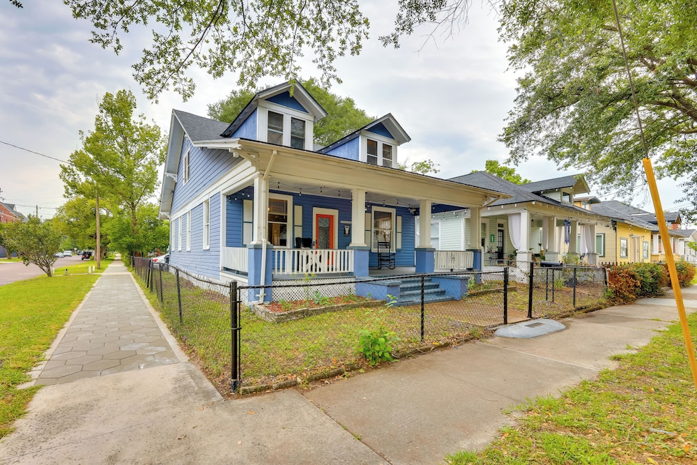 Charming Jacksonville Home ~ 2 Mi to Downtown! view 4