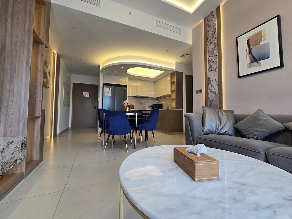 Royale Highend Burj and Fountain View
