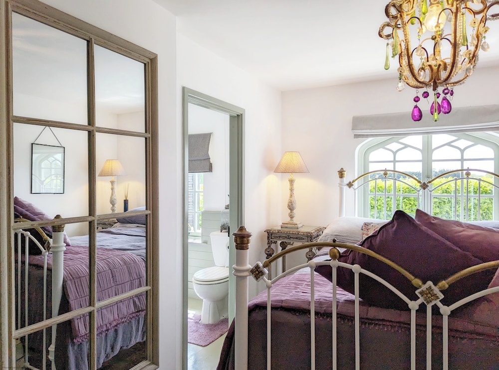 Unique Stay for Large Groups - Please Enquire!
