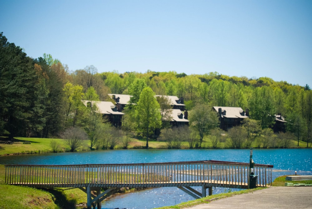 Country Hideaway at Mountain Lakes