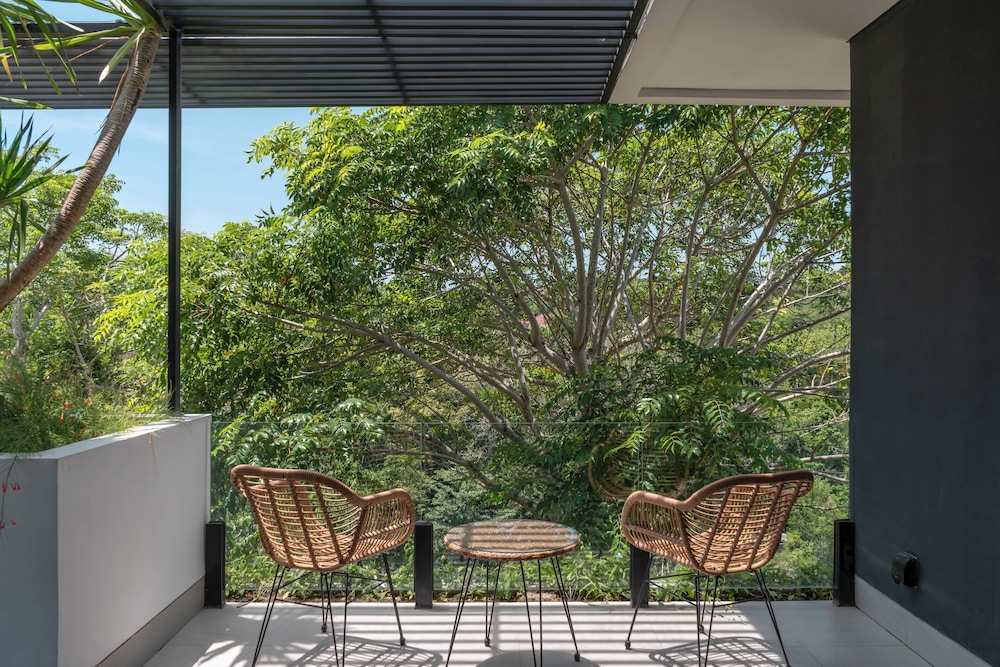 The Luminous Villa Uluwatu