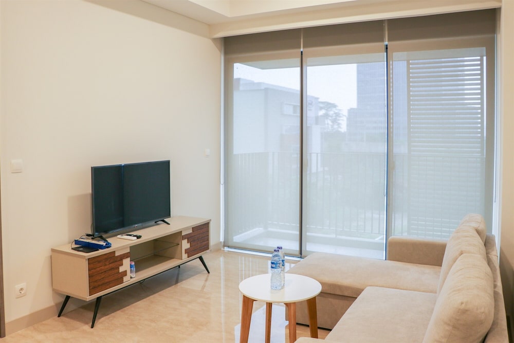 Nice And Elegant 1Br Apartment At Arumaya Residence
