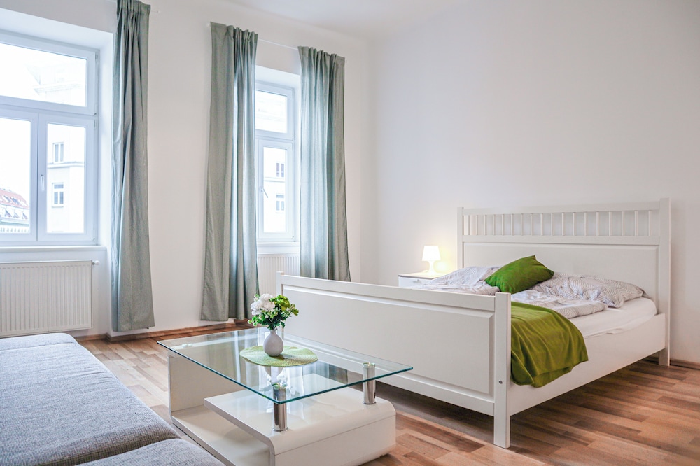 Comfort 2BR Apt Long Stay Friendly
