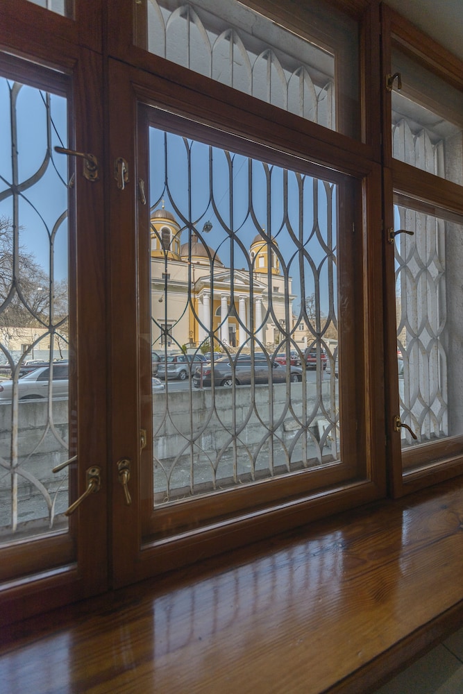 Kiev Accommodation Hotel Service