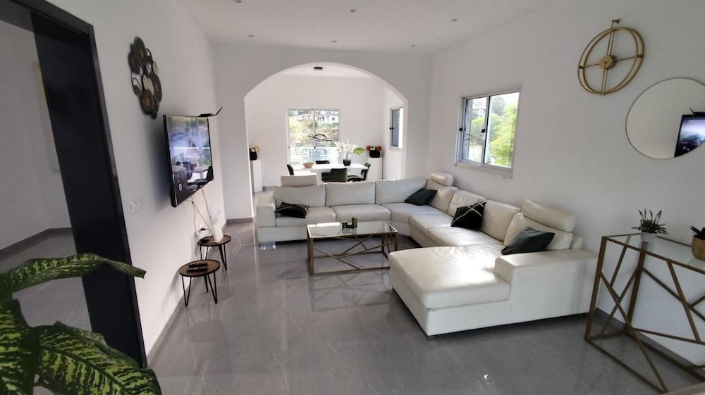Villa Nayeli Luxury and Simplicity