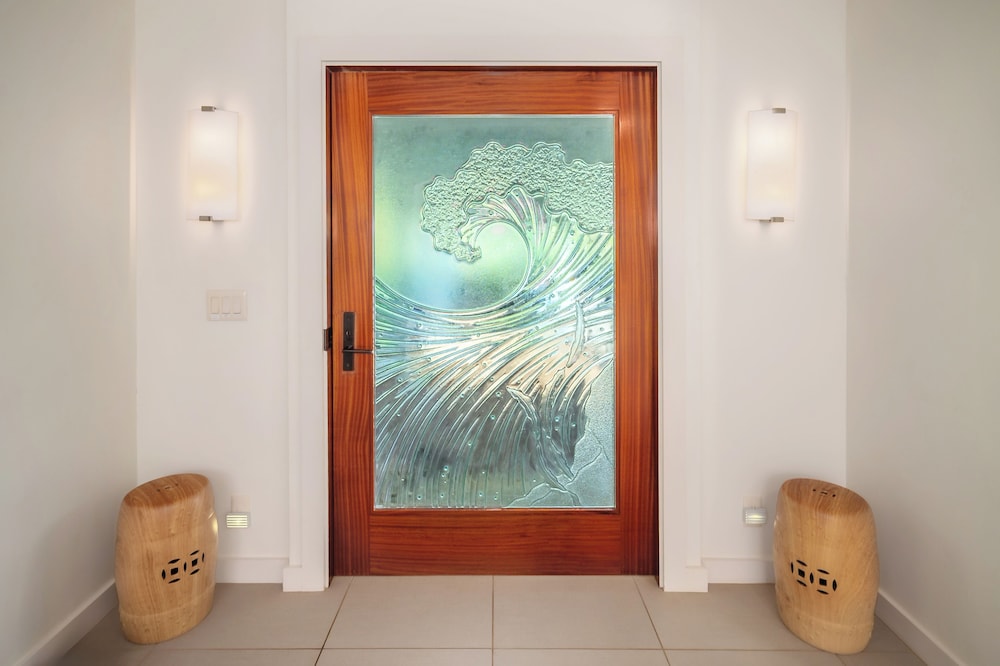Secret Beach House in Kilauea
