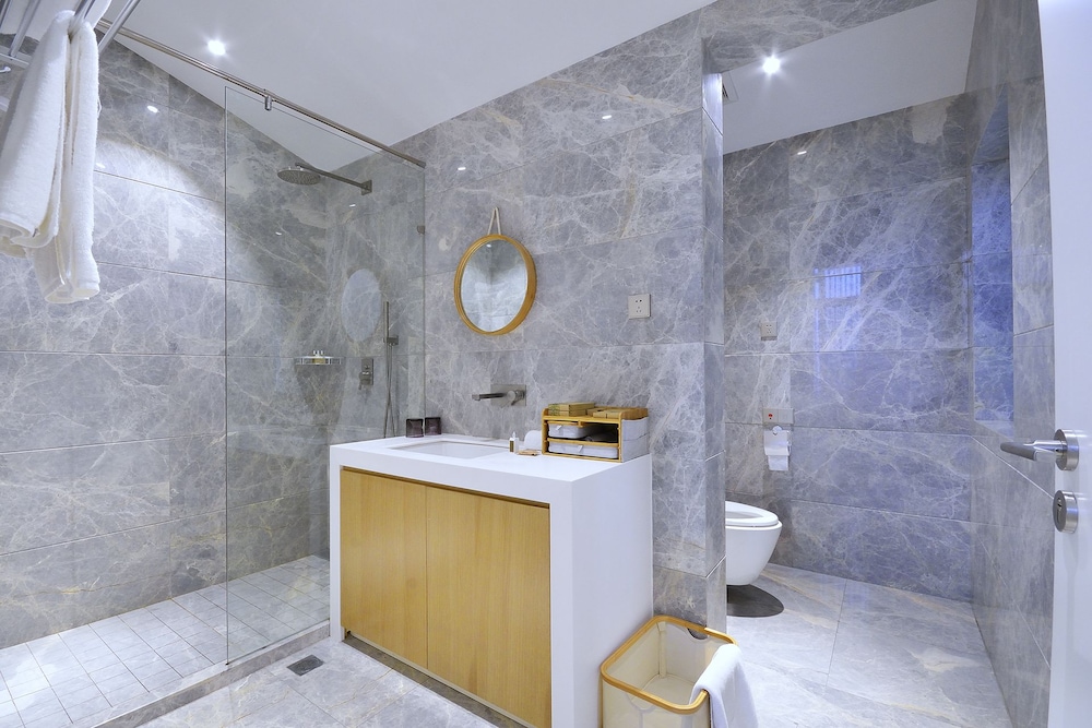 Meijie Mountain Hotspring Resort