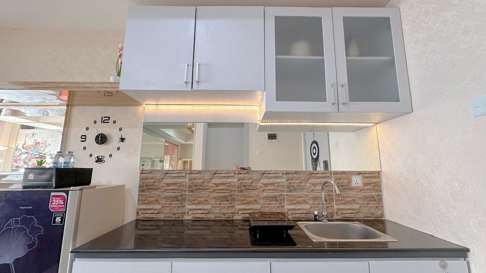 Comfortable Living And Best Location 1Br At Grand Sungkono Lagoon Apartment