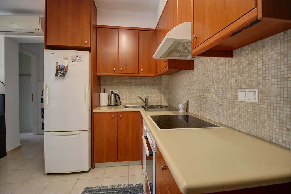 Villa Elias 3BR with Jacuzzi & Pool