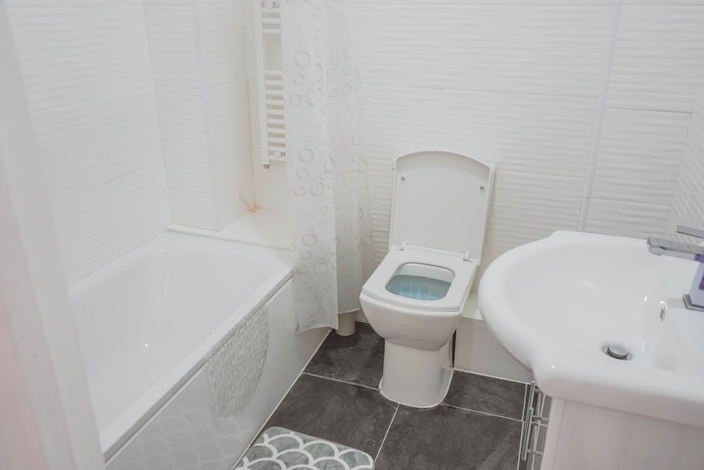 Dover Vacations - 1 Bed Flat in Pedestrianized High Street - Property Image 4