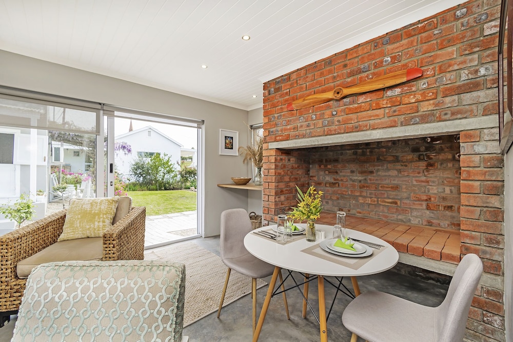 La Montagne Bed & Breakfast