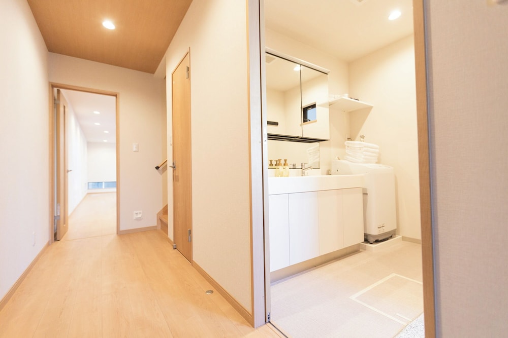 b&FLAT-Hanazono