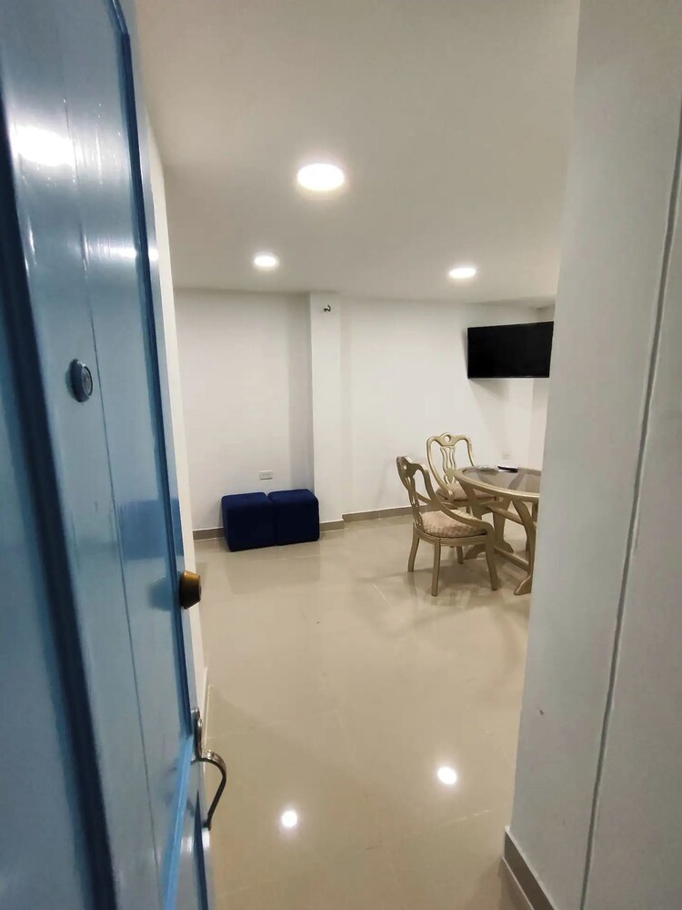 EM3-2G Apartamento de 4 hab Con AA WIFI