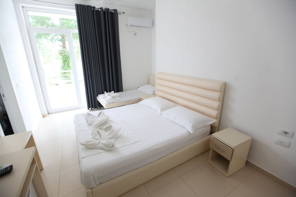 Zahos Hotel