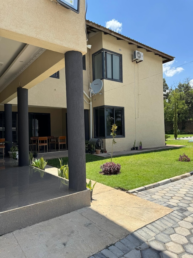 Eleganciana Lodges Ltd