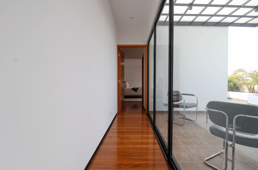 w Radiant 2BR w Modern Terrace in Miraflores