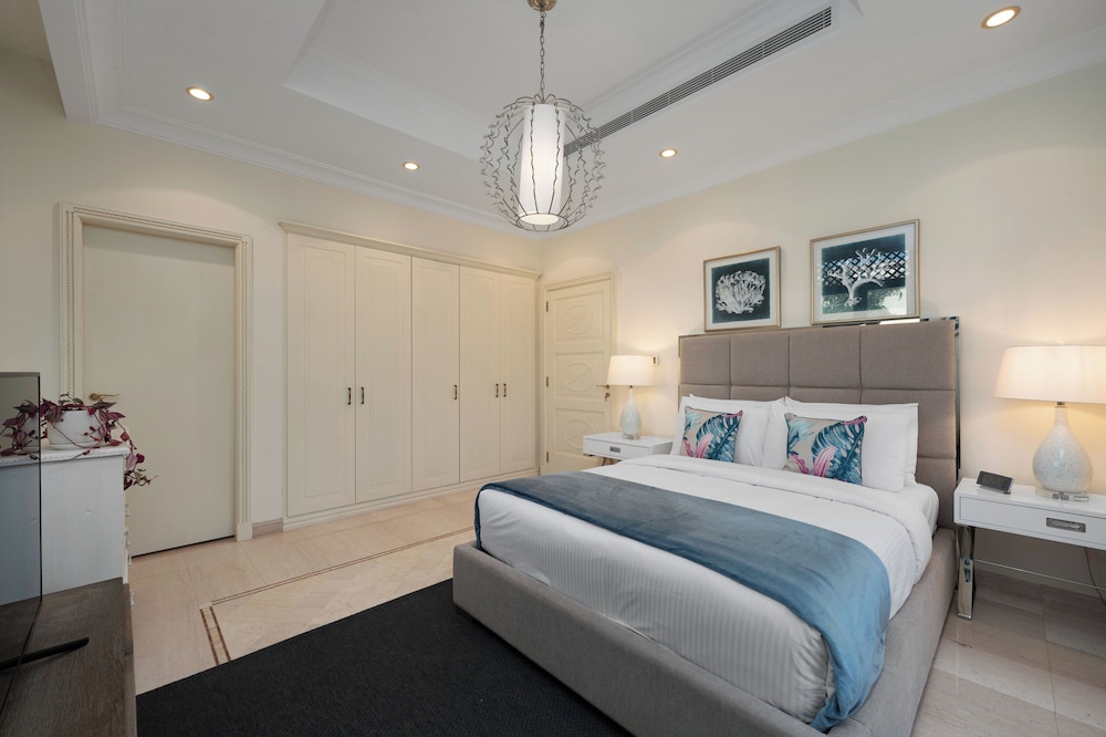 Maison Privee - Exclusive Villa w/ Private Pool, Garden and Beach
