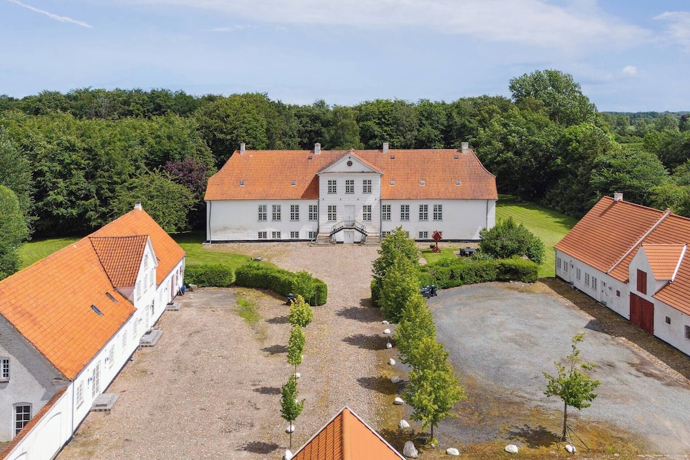 Hindemae Estate An Exclusive Experienc