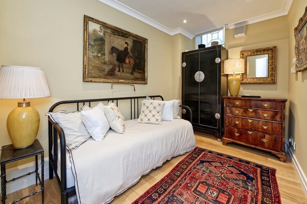Gorgeous 4-bed House Near Museums & Hyde Park