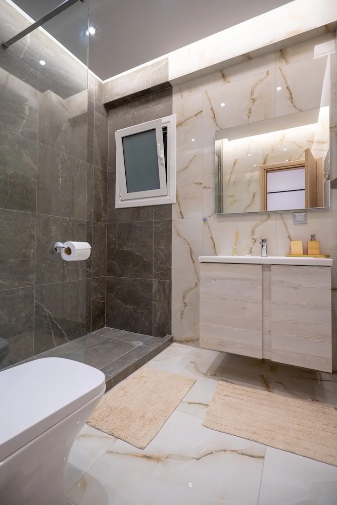 Cozy Apartment for 3 Persons in Athens