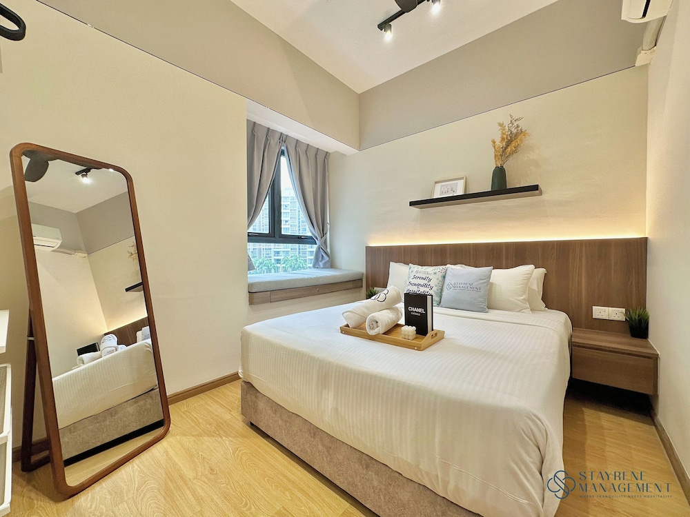 Country Garden Danga Bay Sea View Homestay by Stayrene