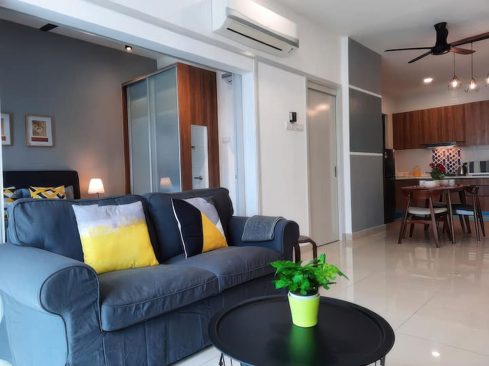Ciao Pacific 63 Residence Apartments