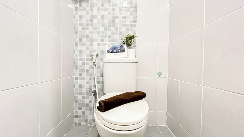 Comfort Studio At Tokyo Riverside Pik 2 Apartment