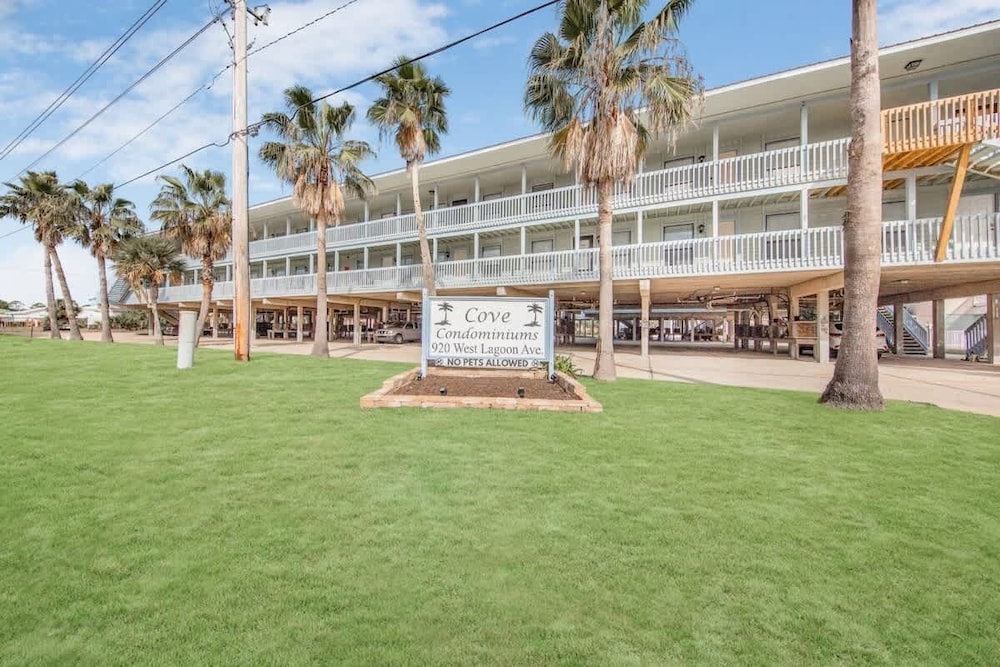 Leo s Place - 2 Bed With Pool Beaches Dining