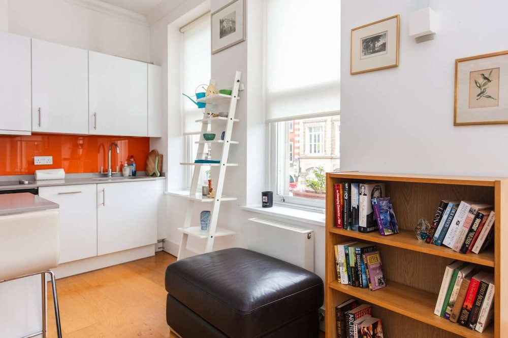 Homely 1 Bedroom Apartment in the Heart of Vibrant Camden