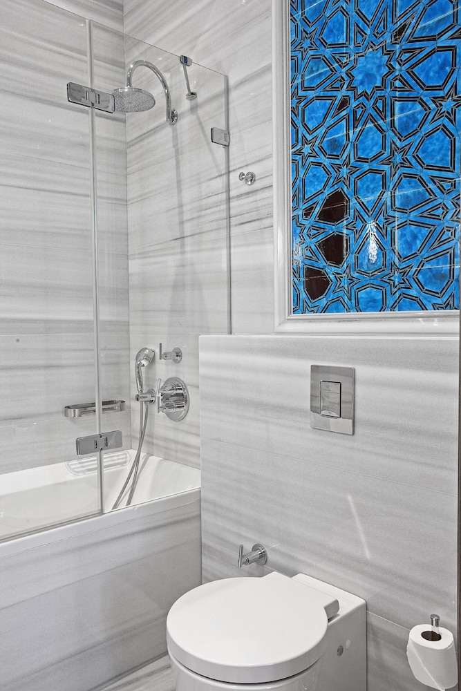 Celine Otel - Image 22