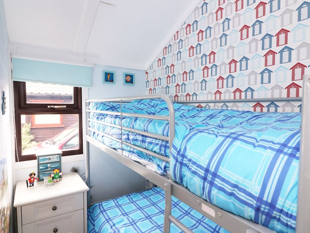 Captain's Cabin view 2