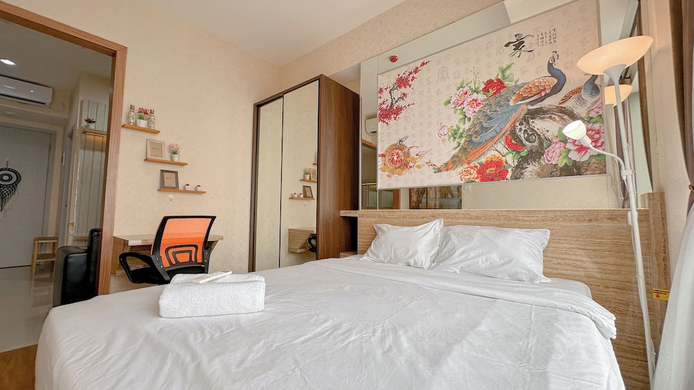 Comfortable Living And Best Location 1Br At Grand Sungkono Lagoon Apartment