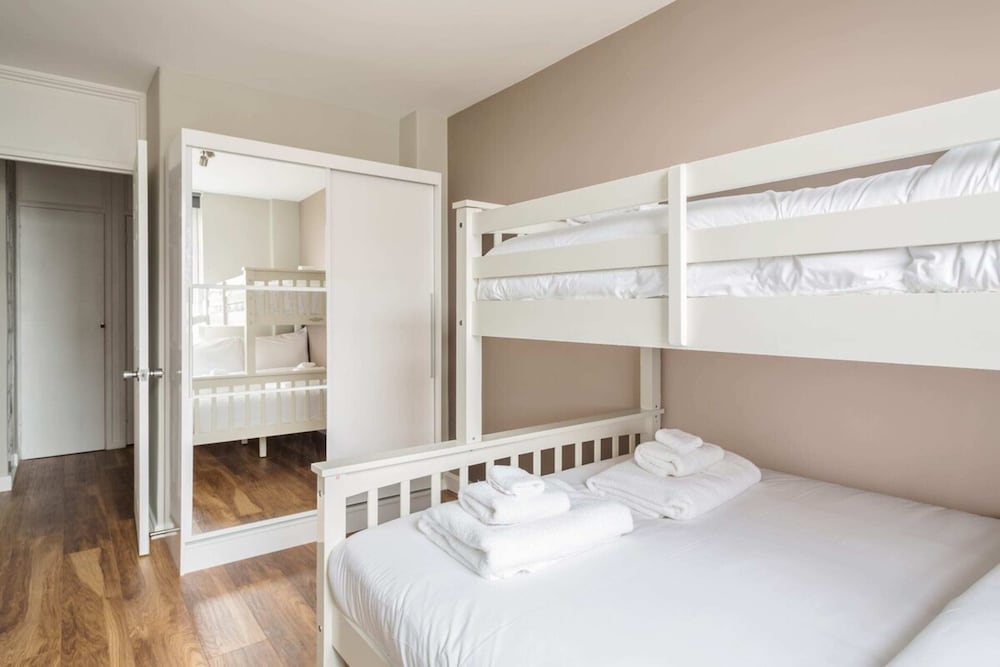 Modern 3 Bedroom Apartment in Holborn