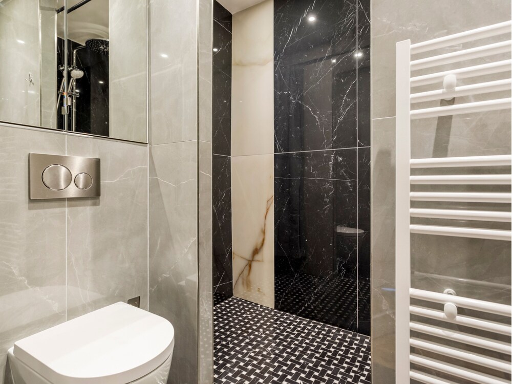 Merveil Luxury Suites - Florentin I-II