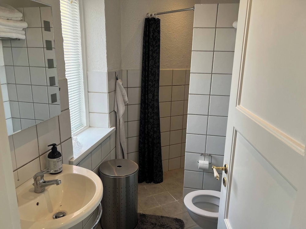 Spacious 3BR City Centre Penthouse
