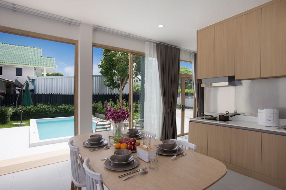 Tropical Life at Seamate 2BR Pool Villa
